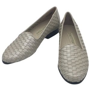 Trotters Beige Woven Leather Flats